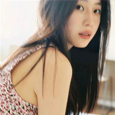 女孩的夏日秘密